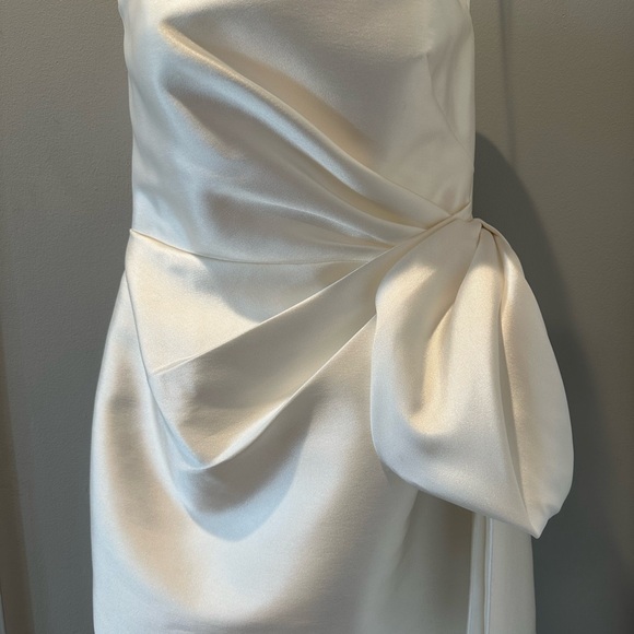 Jenny Yoo Winnie - Strapless Ivory Dress with Bow - Picture 4 of 13